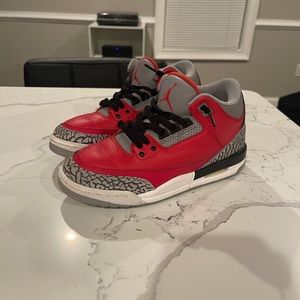 Jordan 3 Retro SE GS Unite size 4.5Y